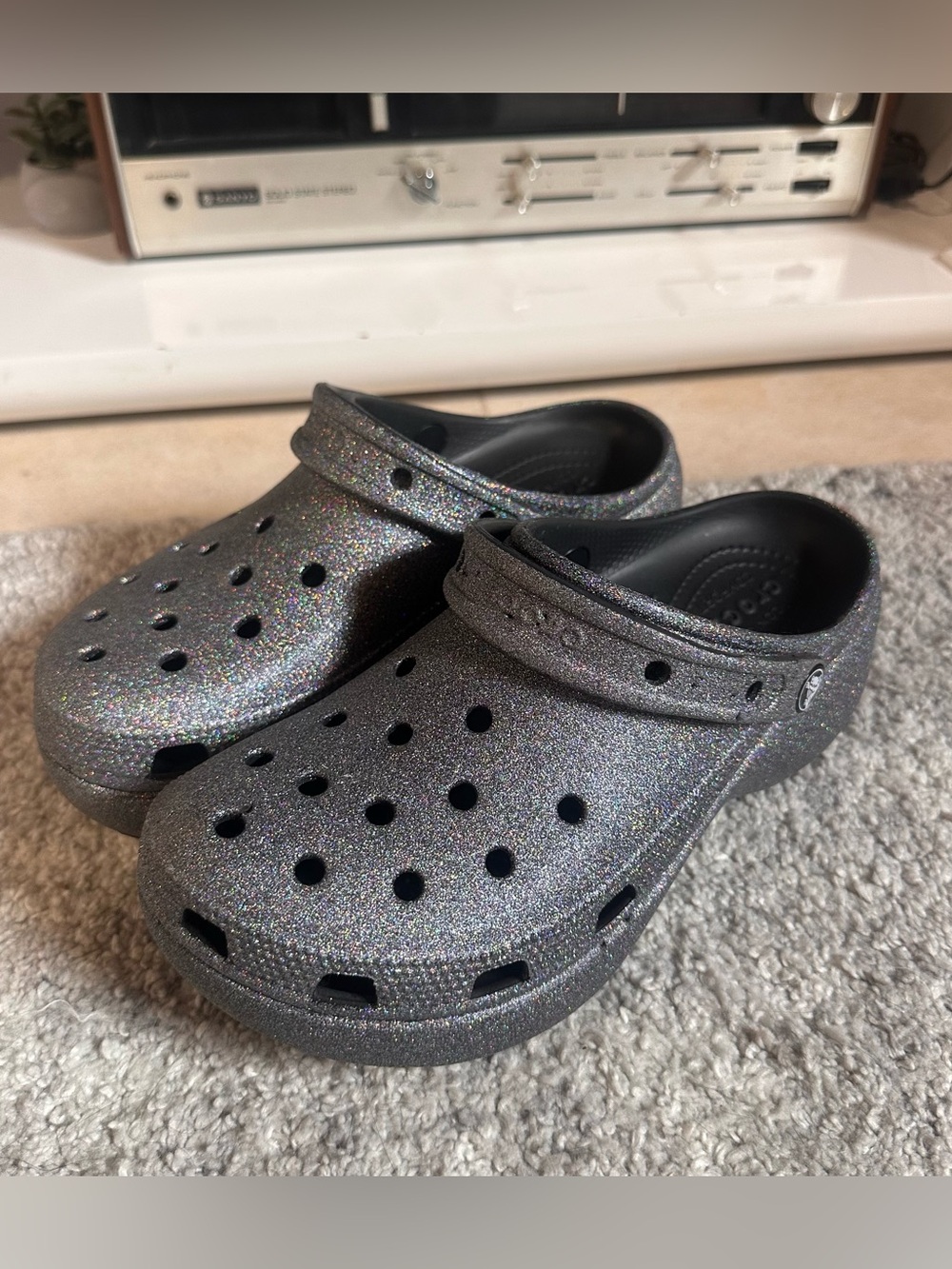CROCS Glitter Platform Clog — Sparkling Gray